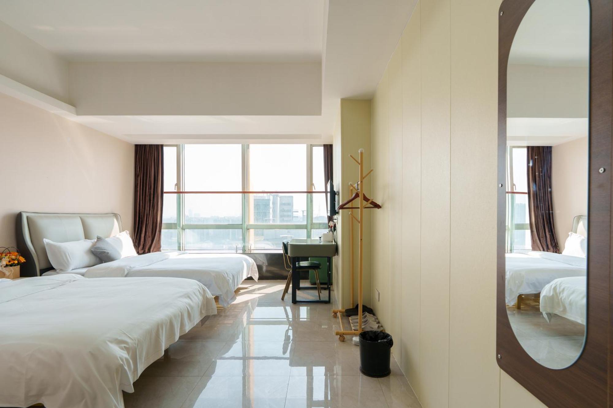 Sunny International Apartment From Beijing Road Cantón Exterior foto